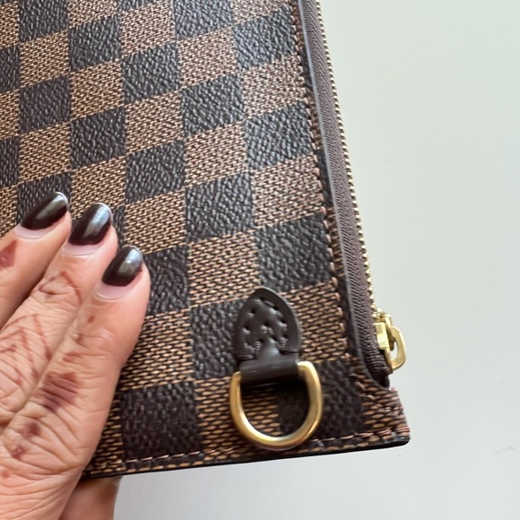 Louis Vuitton Neverfull Pouch / Pochette - Picture 3 of 10